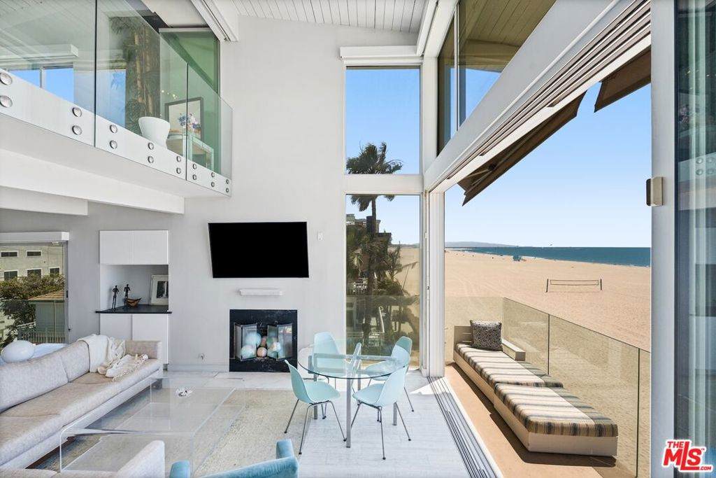 https://bt-photos.global.ssl.fastly.net/socal/orig_boomver_1_426374449-2.jpg