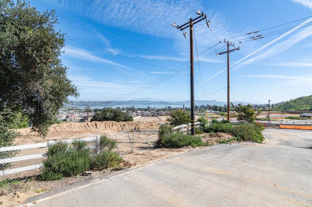 https://bt-photos.global.ssl.fastly.net/socal/orig_boomver_1_426397365-2.jpg