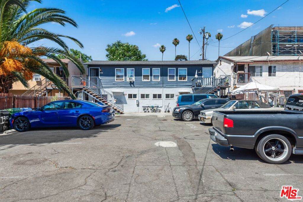 https://bt-photos.global.ssl.fastly.net/socal/orig_boomver_1_426404126-2.jpg