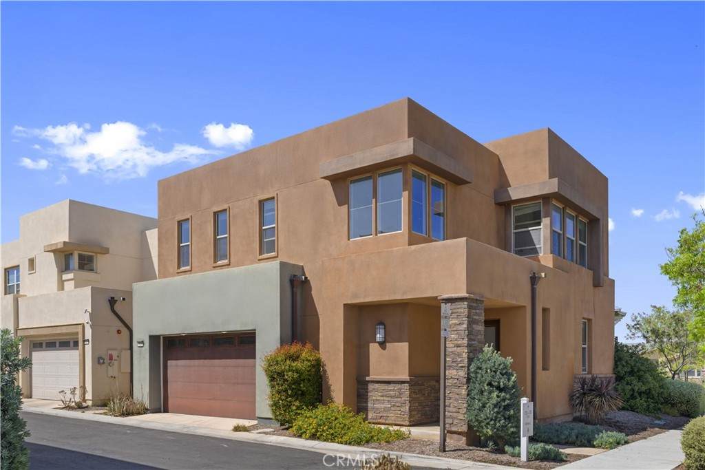 131 Newall - Photo 1