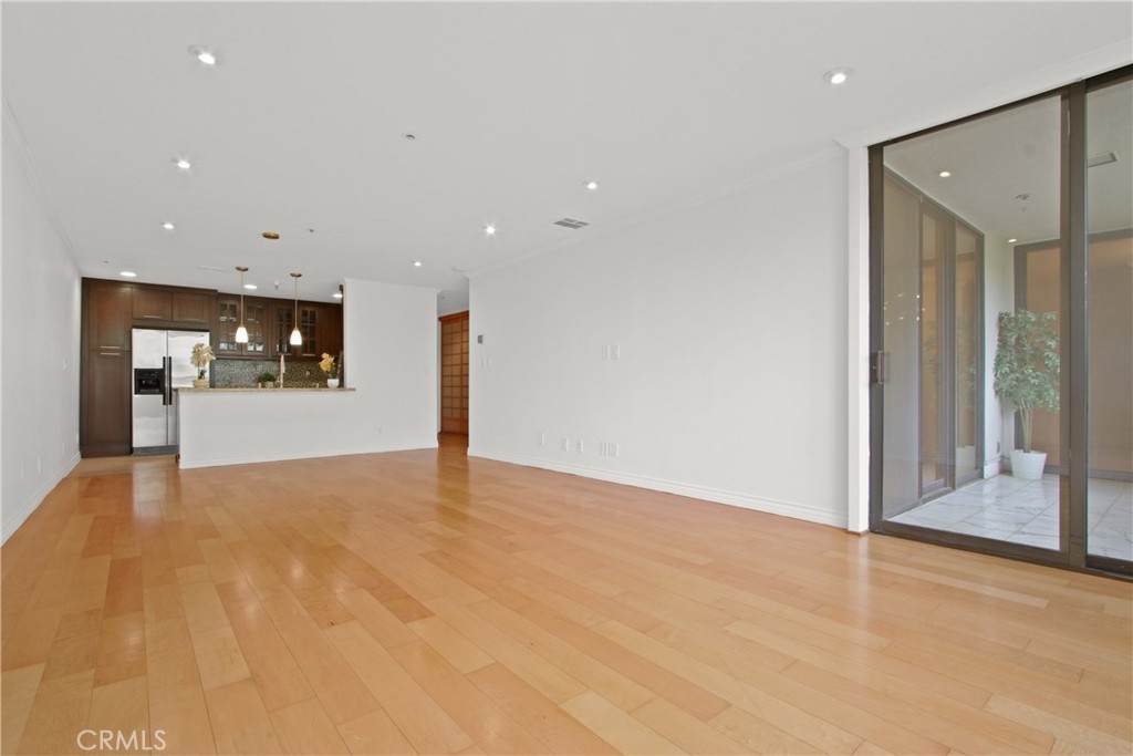 121 Hope Street - Photo 1