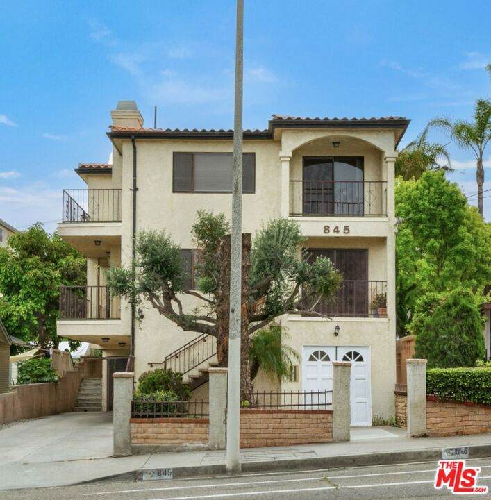 845 19th Street - Photo 1