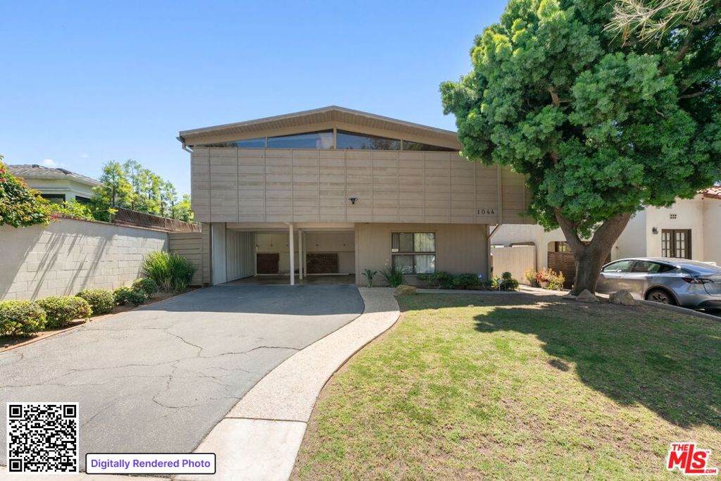 1044 Pacific Street - Photo 1