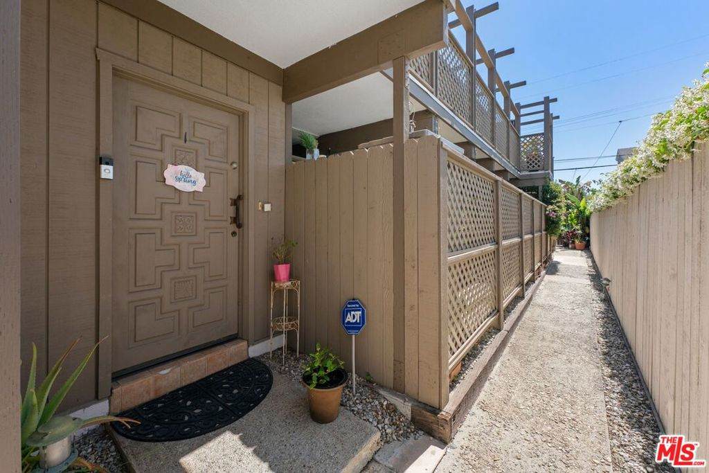 https://bt-photos.global.ssl.fastly.net/socal/orig_boomver_1_426642827-2.jpg