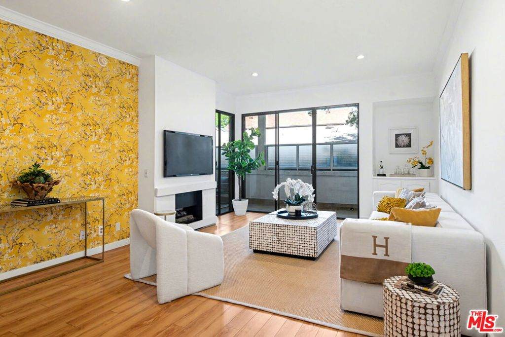2276 Beverly Glen Boulevard - Photo 1
