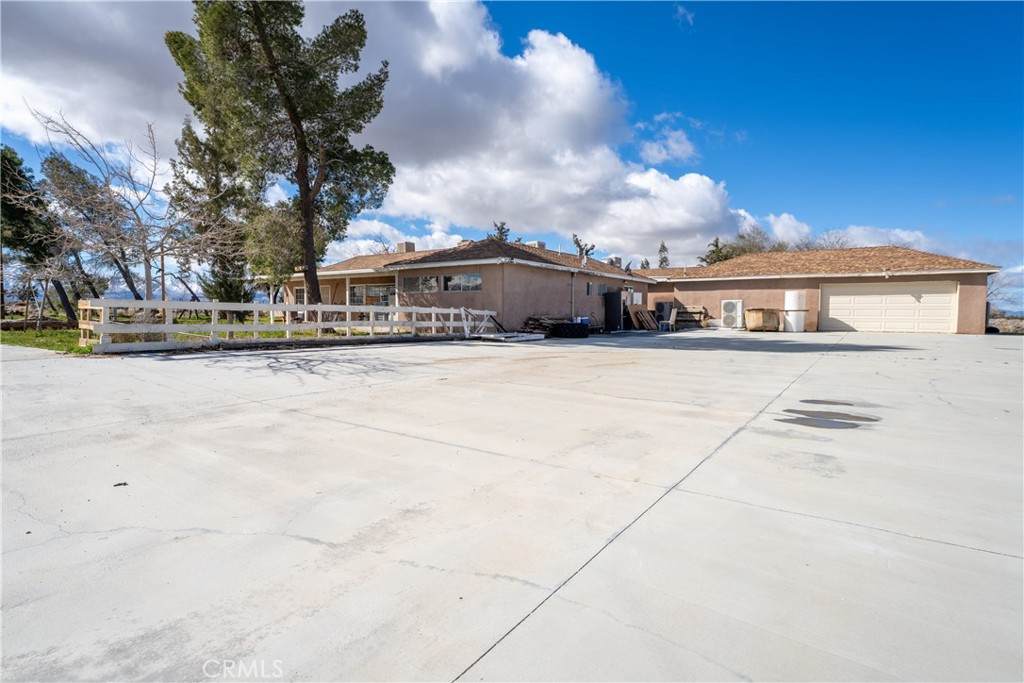 https://bt-photos.global.ssl.fastly.net/socal/orig_boomver_1_426670279-2.jpg