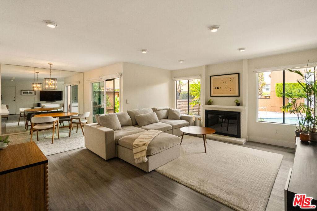 100 Hurlbut Street - Photo 1