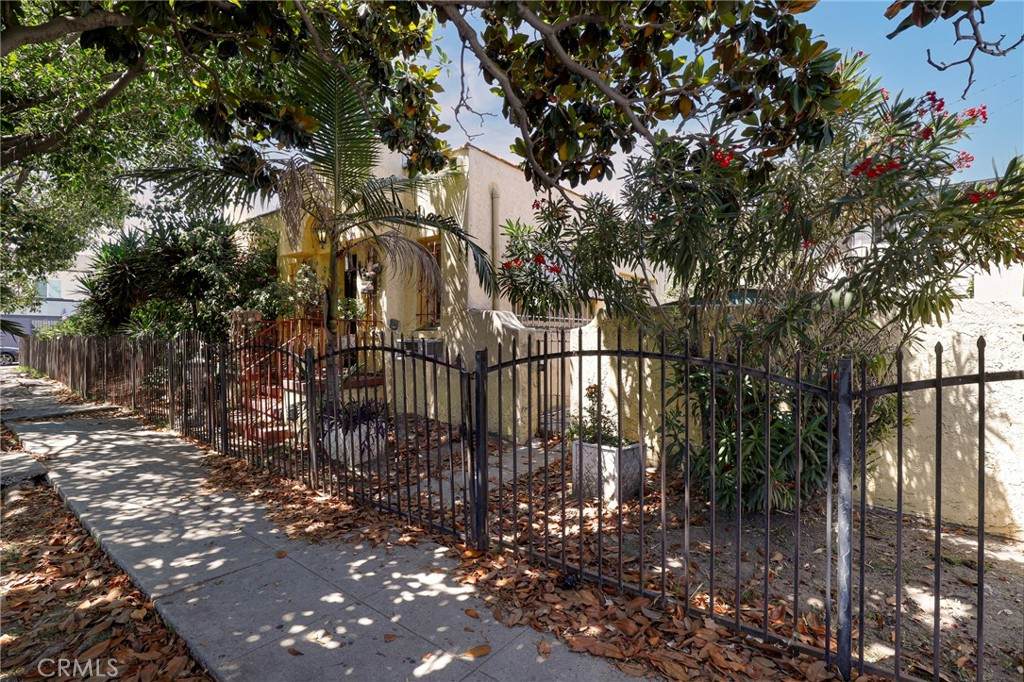 https://bt-photos.global.ssl.fastly.net/socal/orig_boomver_1_426676503-2.jpg