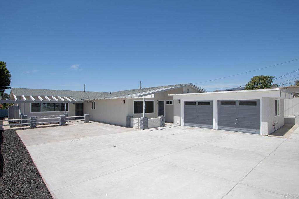 & 1106 Gardena Road - Photo 1