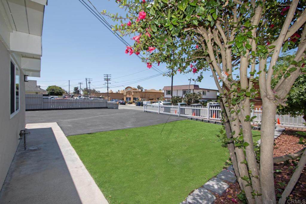 https://bt-photos.global.ssl.fastly.net/socal/orig_boomver_1_426702391-2.jpg
