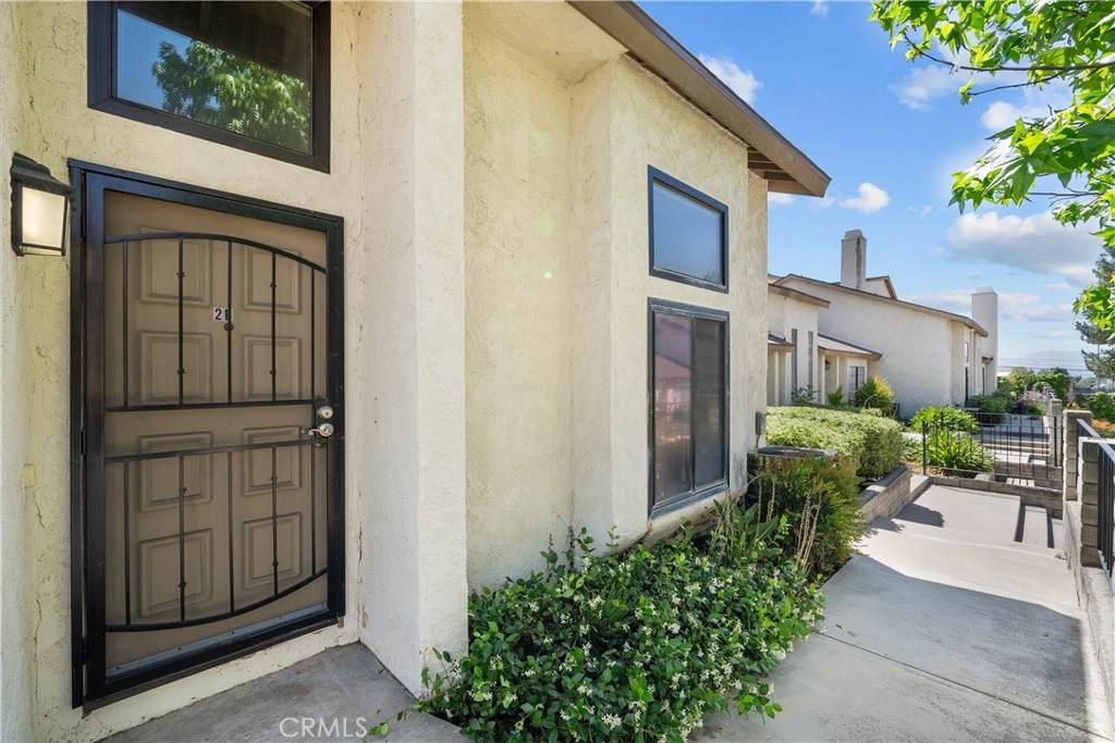 https://bt-photos.global.ssl.fastly.net/socal/orig_boomver_1_426706144-2.jpg