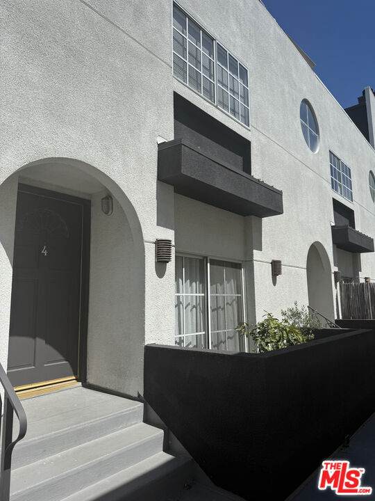 108 N Orlando Ave. - Photo 1