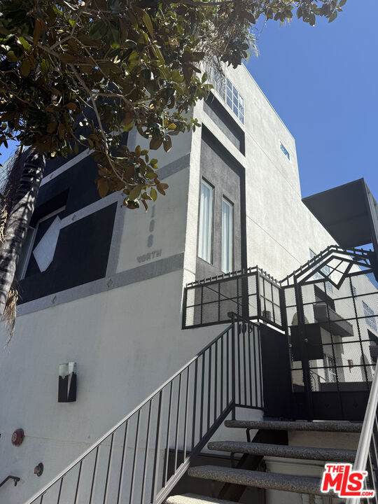 https://bt-photos.global.ssl.fastly.net/socal/orig_boomver_1_426716132-2.jpg