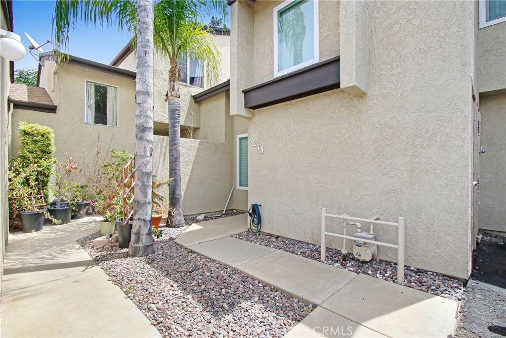 https://bt-photos.global.ssl.fastly.net/socal/orig_boomver_1_426728796-2.jpg