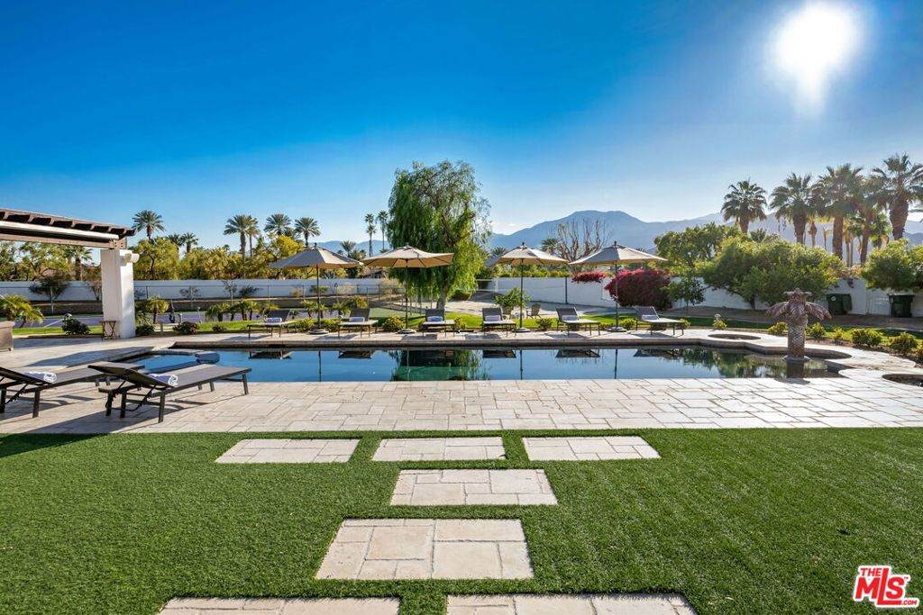 https://bt-photos.global.ssl.fastly.net/socal/orig_boomver_1_426937790-3.jpg