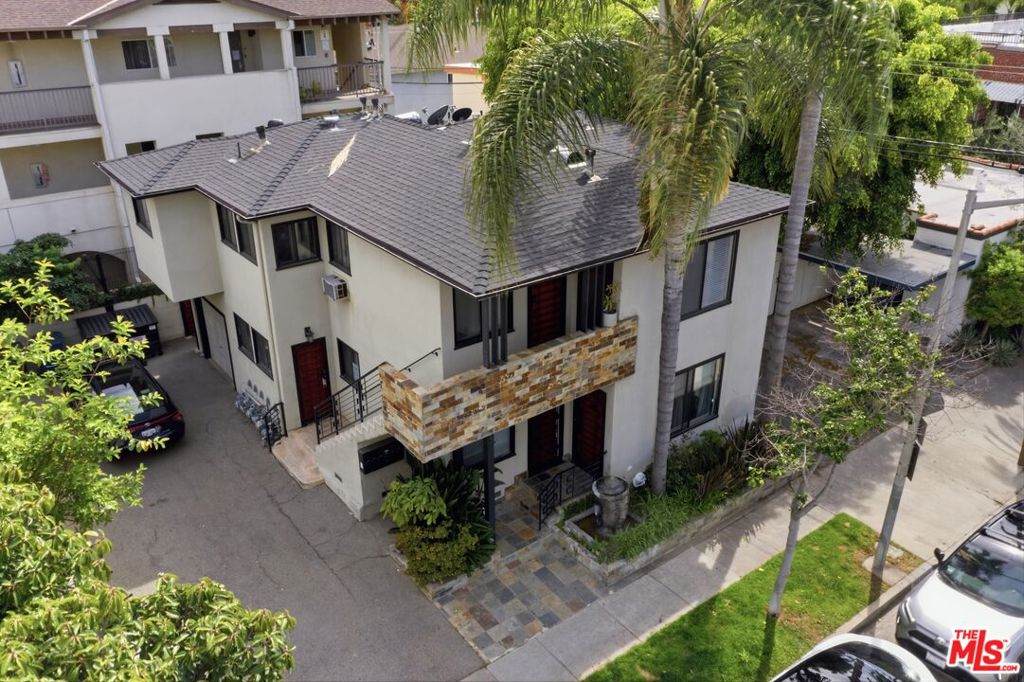 7154 Lexington Avenue - Photo 1