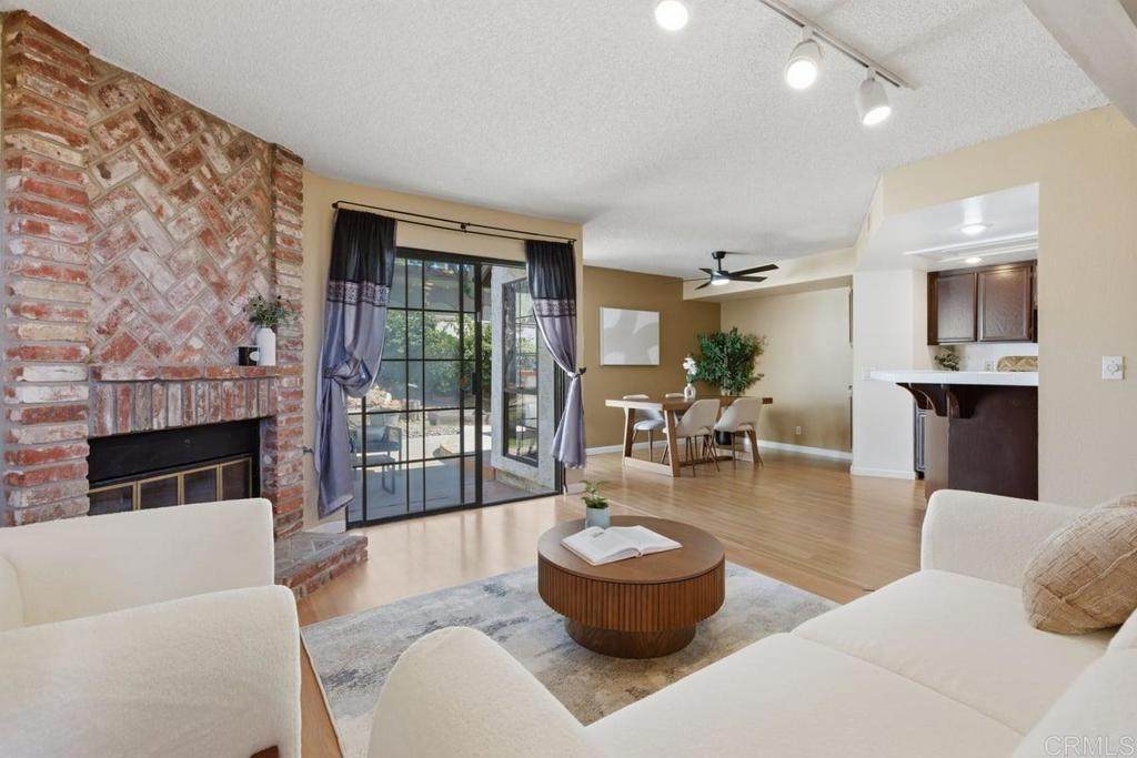 https://bt-photos.global.ssl.fastly.net/socal/orig_boomver_1_426963745-2.jpg