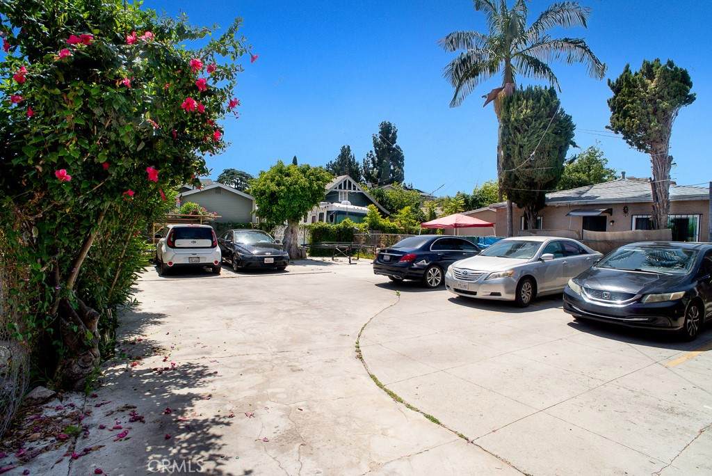 https://bt-photos.global.ssl.fastly.net/socal/orig_boomver_1_426965005-2.jpg