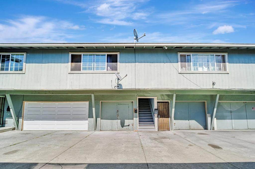 188 Sunset Boulevard - Photo 1