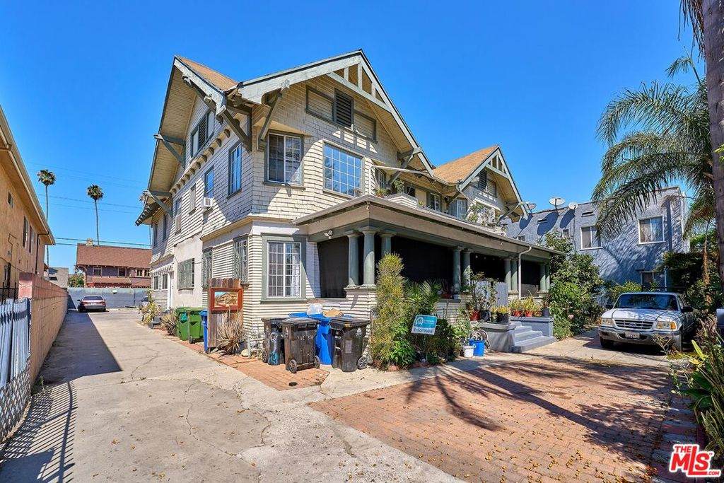 https://bt-photos.global.ssl.fastly.net/socal/orig_boomver_1_426969463-2.jpg