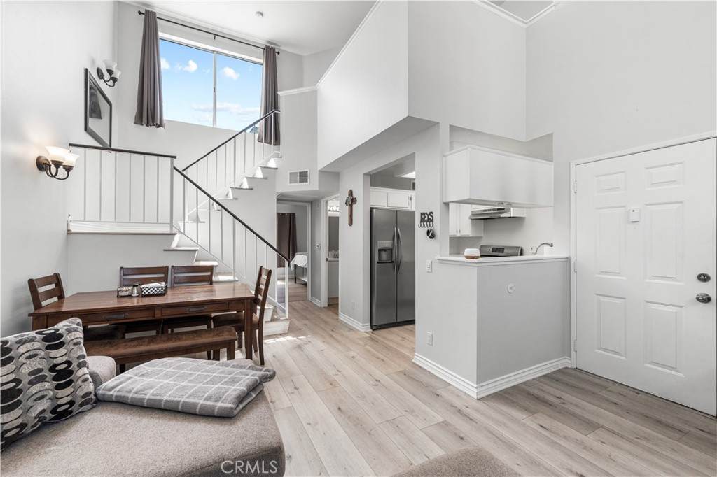 11150 Glenoaks - Photo 1