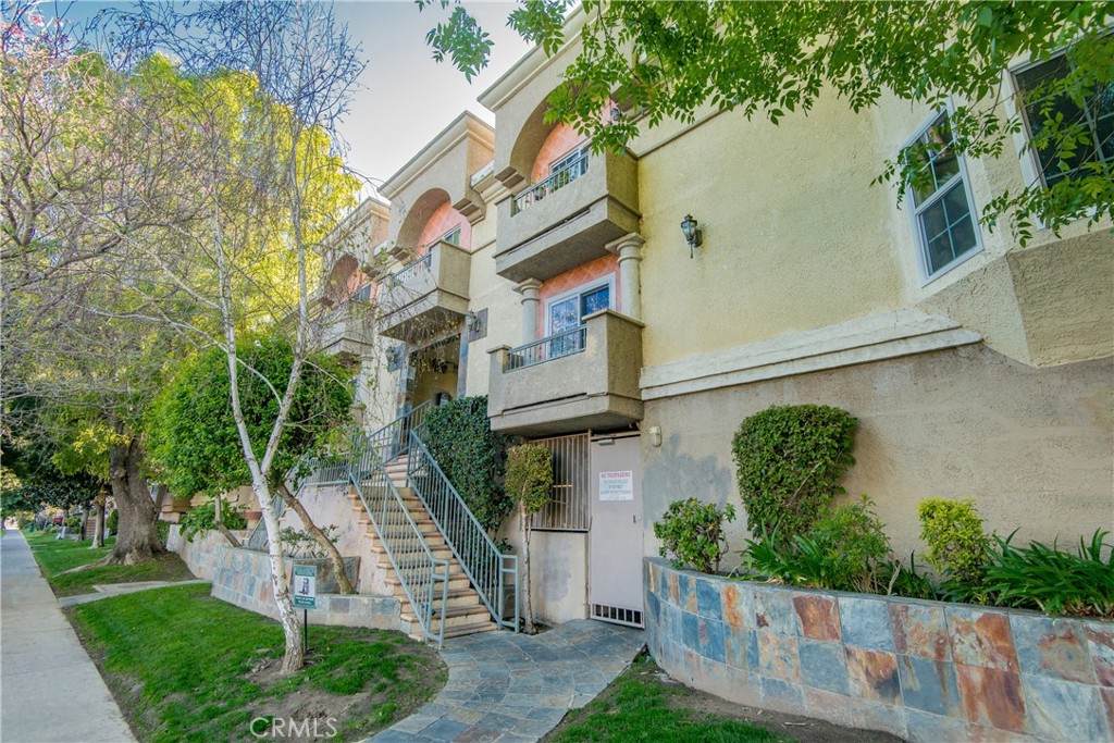 7045 Woodley Avenue - Photo 1