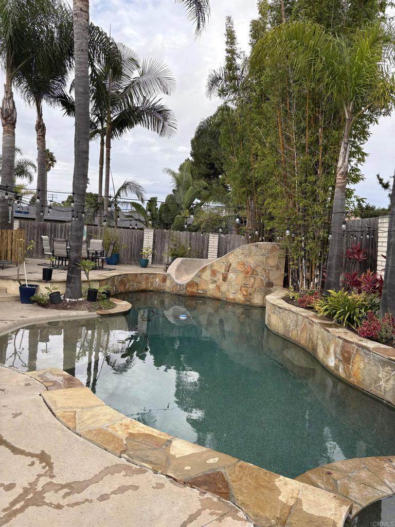 https://bt-photos.global.ssl.fastly.net/socal/orig_boomver_1_427098968-2.jpg