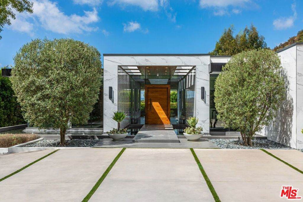 https://bt-photos.global.ssl.fastly.net/socal/orig_boomver_1_427506500-2.jpg