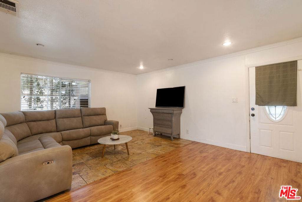 https://bt-photos.global.ssl.fastly.net/socal/orig_boomver_1_427517854-2.jpg