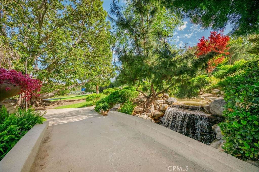 https://bt-photos.global.ssl.fastly.net/socal/orig_boomver_2_427520239-2.jpg