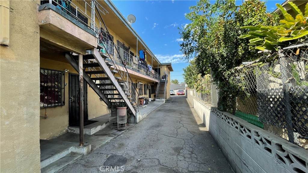 https://bt-photos.global.ssl.fastly.net/socal/orig_boomver_1_427570346-2.jpg