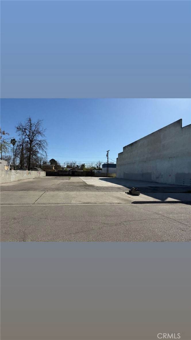 2040 Tyler Avenue - Photo 1