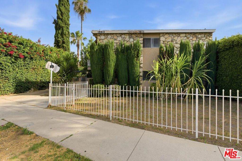 18611 Clark Street - Photo 1