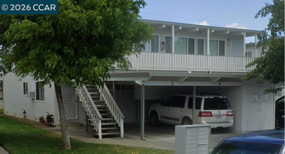 1712 Fillmore St - Photo 1