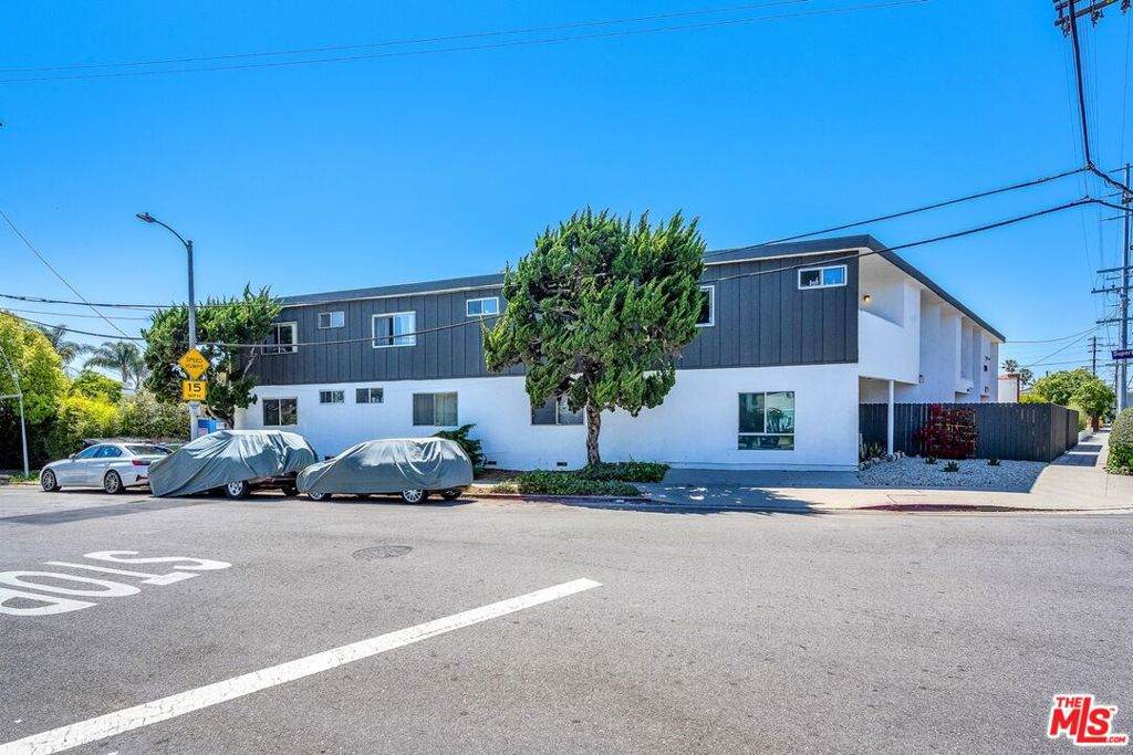 2001 Penmar Avenue - Photo 1