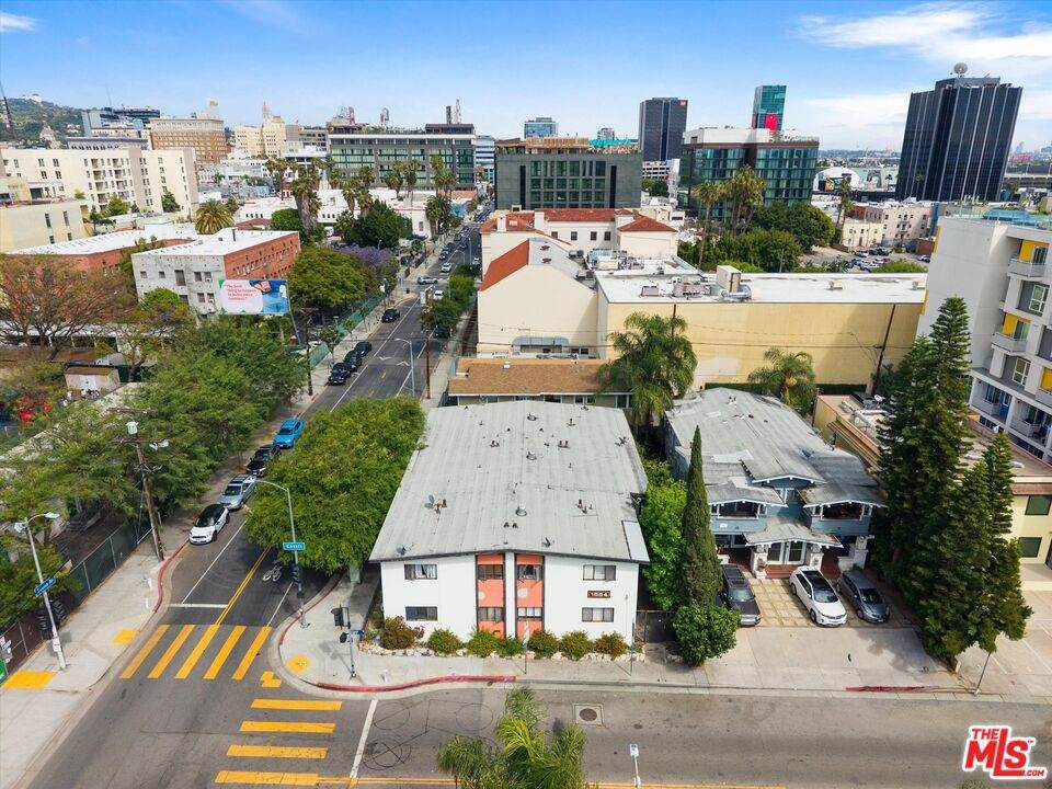 6610 Selma Avenue - Photo 1