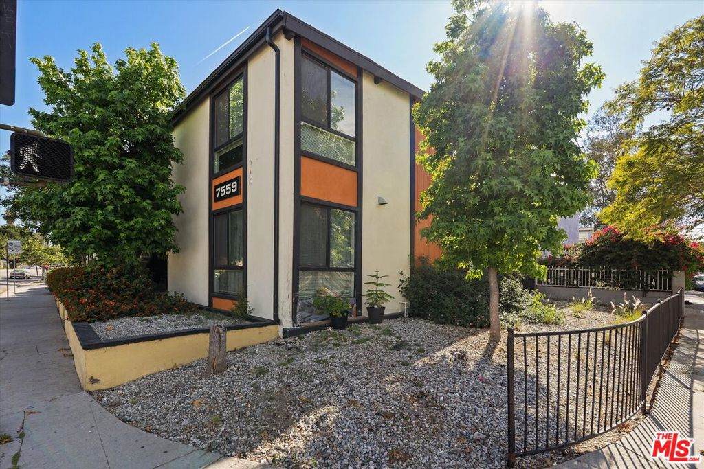 7559 Whitsett Avenue - Photo 1