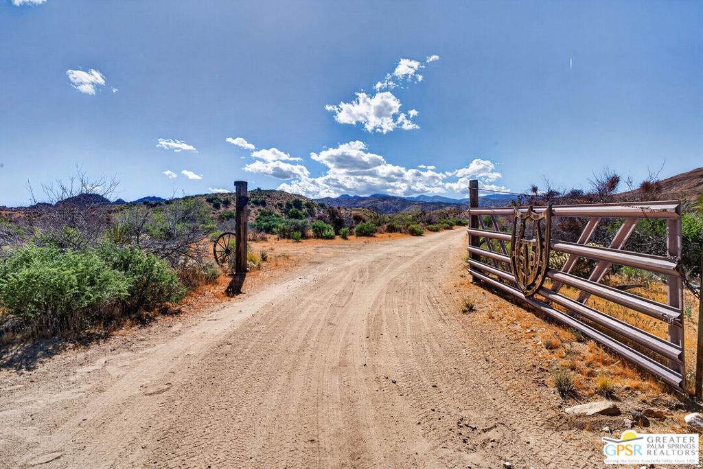 https://bt-photos.global.ssl.fastly.net/socal/orig_boomver_1_427743713-2.jpg