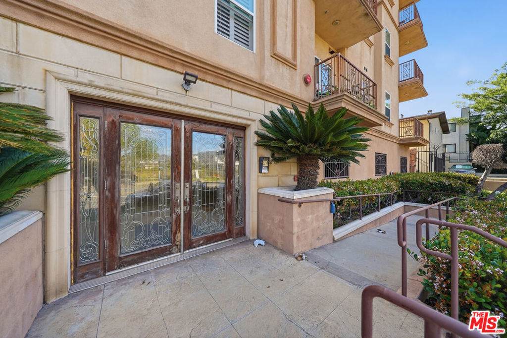 https://bt-photos.global.ssl.fastly.net/socal/orig_boomver_1_427760867-2.jpg