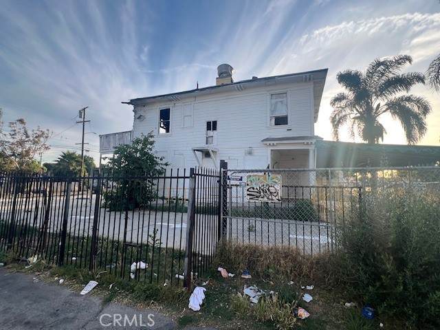 https://bt-photos.global.ssl.fastly.net/socal/orig_boomver_1_427792767-2.jpg