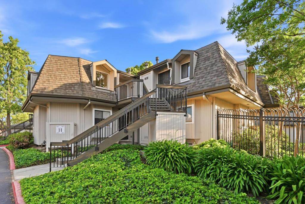 3057 Shadow Springs Place - Photo 1
