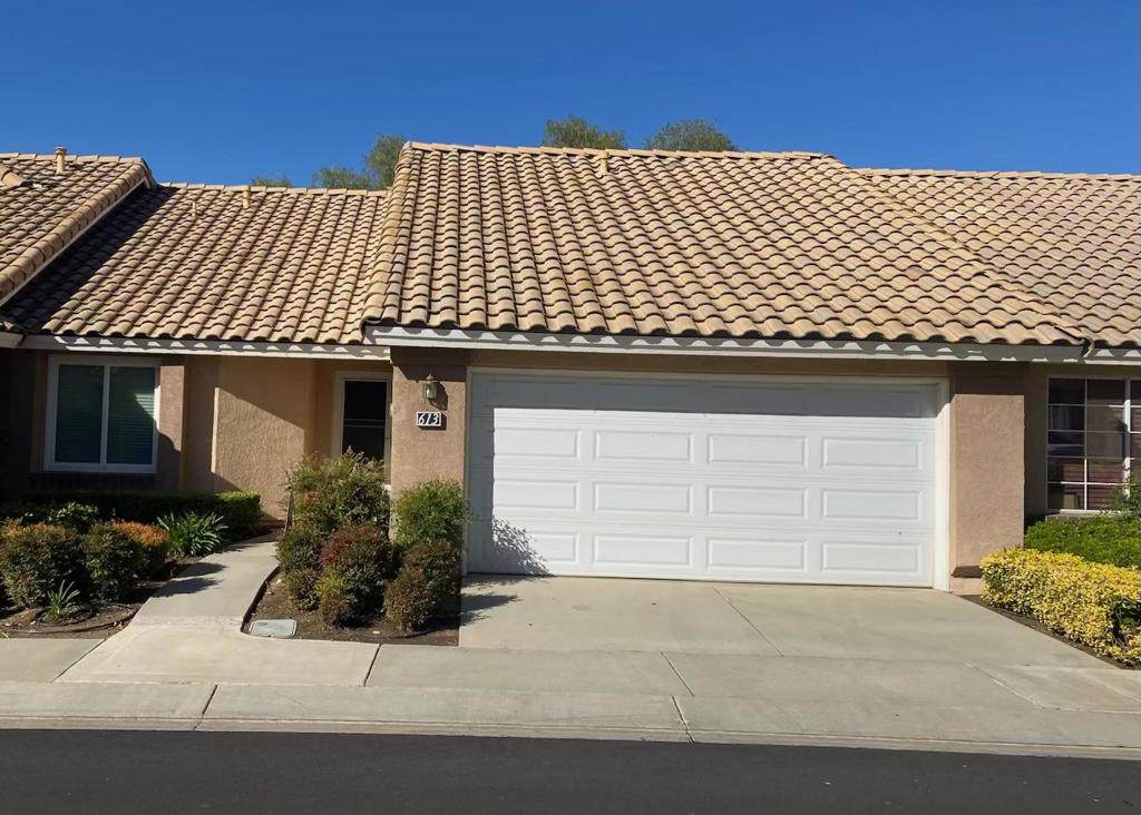 613 La Costa Drive - Photo 1