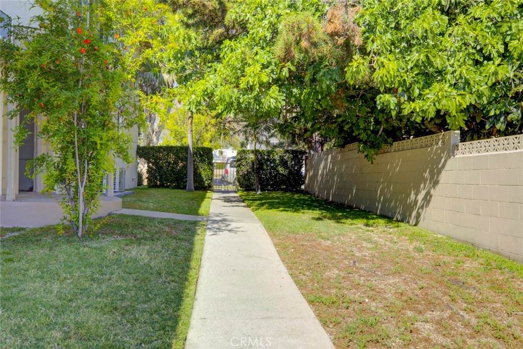 https://bt-photos.global.ssl.fastly.net/socal/orig_boomver_1_427826935-2.jpg