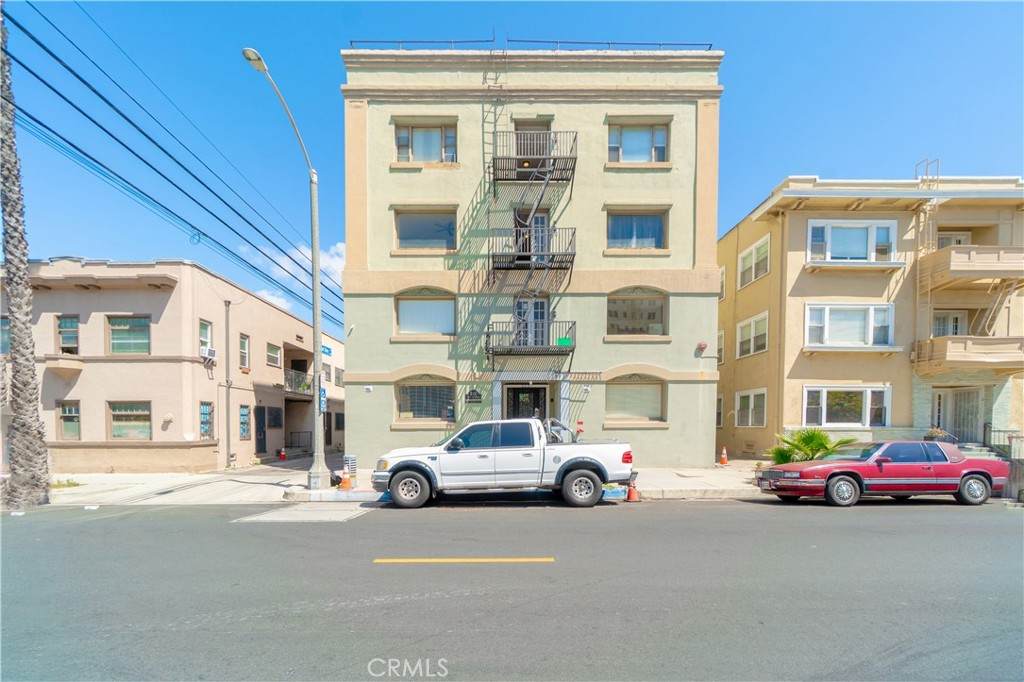 https://bt-photos.global.ssl.fastly.net/socal/orig_boomver_1_427831800-2.jpg