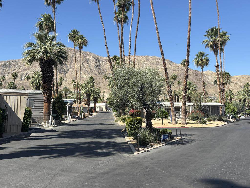 https://bt-photos.global.ssl.fastly.net/socal/orig_boomver_1_427836677-2.jpg