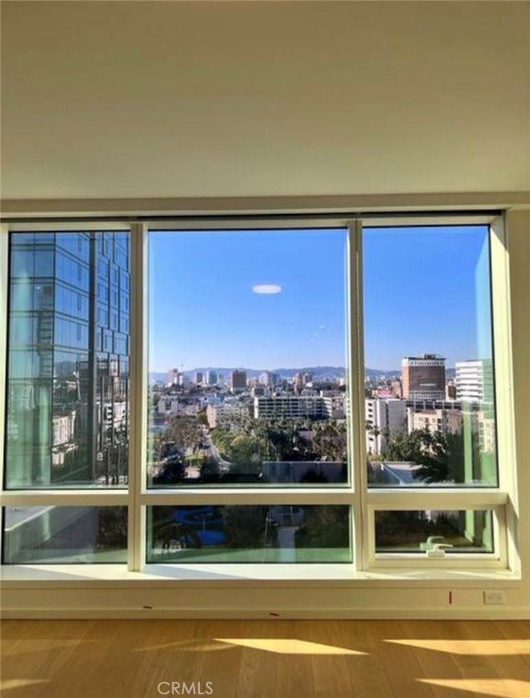 877 Francisco - Photo 1