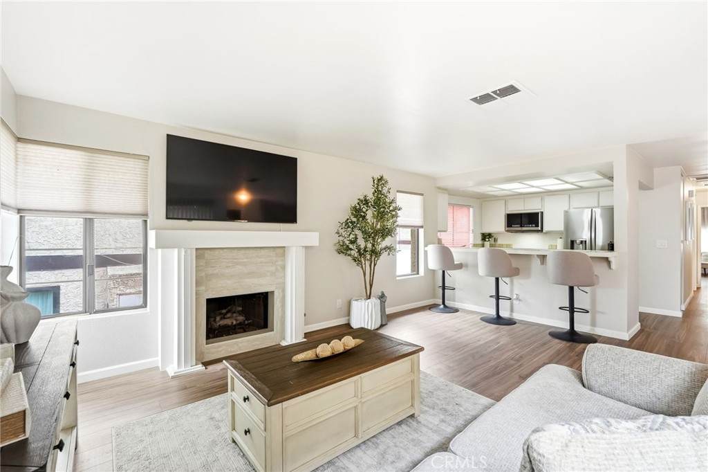 7255 Balboa - Photo 1