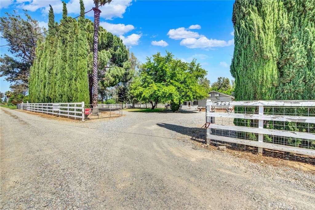 https://bt-photos.global.ssl.fastly.net/socal/orig_boomver_1_428009488-2.jpg