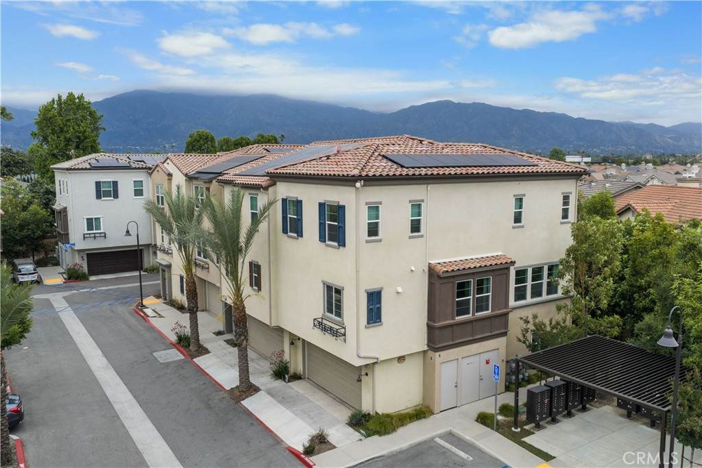 https://bt-photos.global.ssl.fastly.net/socal/orig_boomver_1_428086059-2.jpg