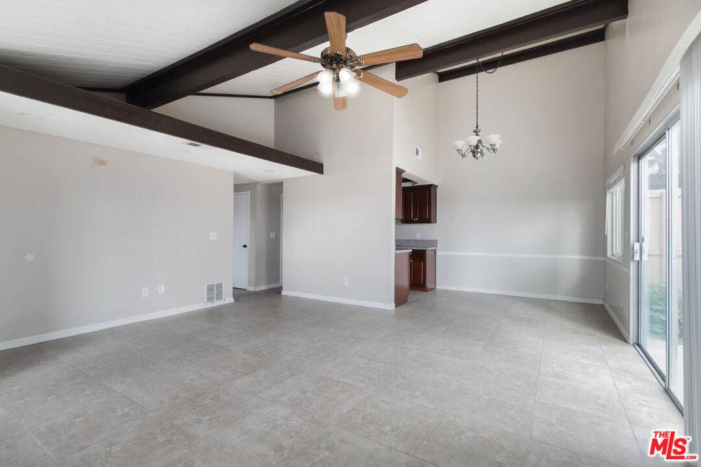 1423 7th Street - Photo 1